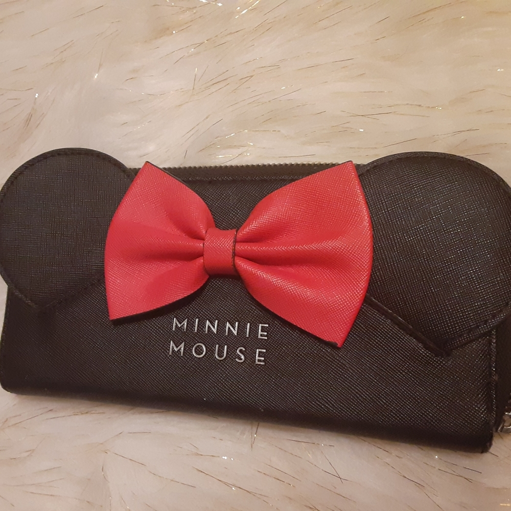 🖤Minnie Mouse Loungefly Wallet❤